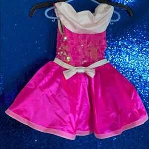 Weissman dance costume
